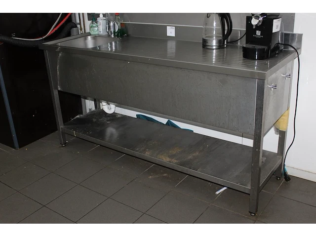 Rvs keukenblok met wasbak en onderschap. afmeting 180 x 60 x 90 cm. - afbeelding 2 van  3