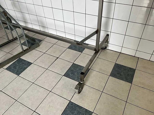 Rvs kledingrek (5x) - afbeelding 4 van  4