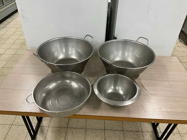 Rvs kom en vergiet (4x) - afbeelding 2 van  6