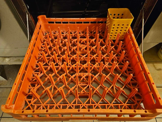 Rvs korvenvaatwasmachine - afbeelding 6 van  7