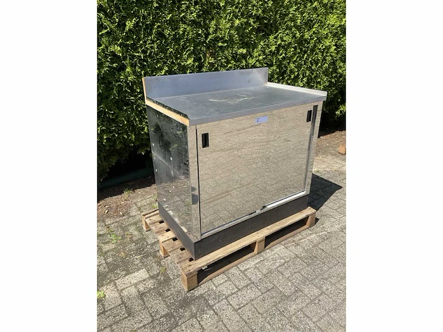 Rvs meubel - afbeelding 4 van  5