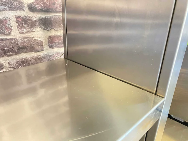 Rvs opstand - afbeelding 4 van  5