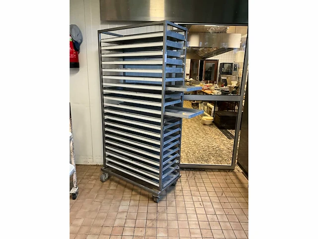 Rvs platenwagen met aluminium diepvriesplaten - afbeelding 2 van  5