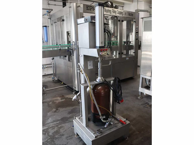 Rvs pneumatische fustenvuller (c) - afbeelding 2 van  7