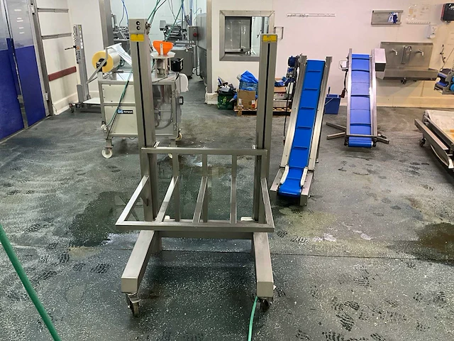 Rvs pneumatische tonnenlift - afbeelding 2 van  5