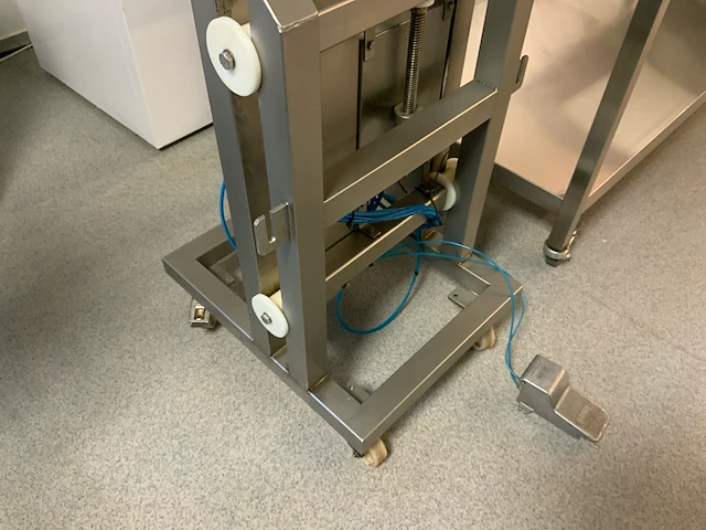 Rvs pneumatische vulmachine - afbeelding 11 van  23