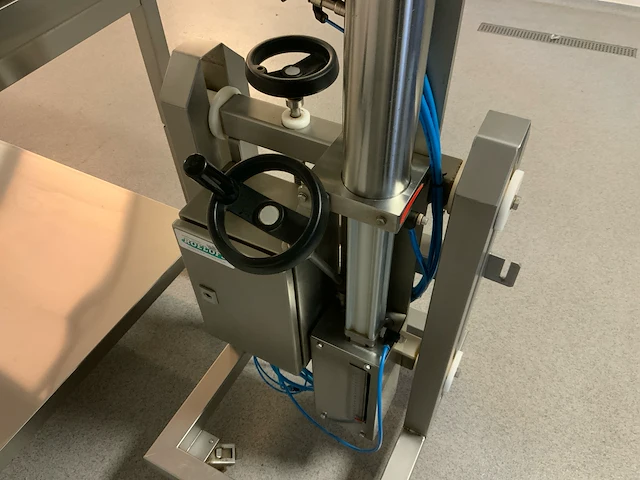 Rvs pneumatische vulmachine - afbeelding 13 van  23