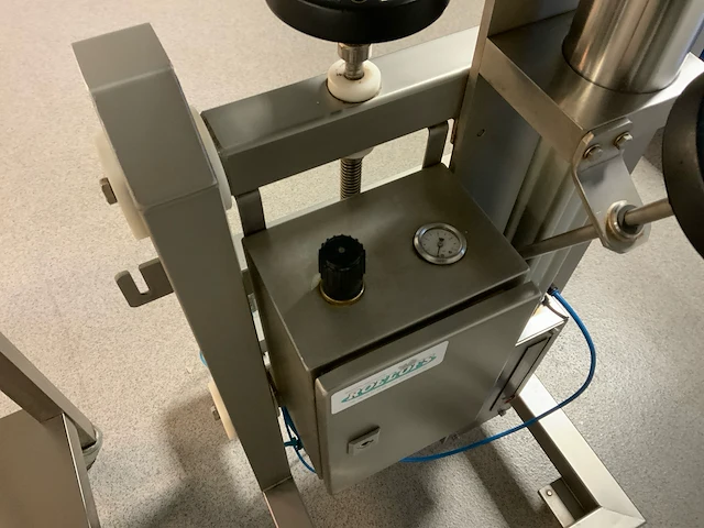Rvs pneumatische vulmachine - afbeelding 20 van  23