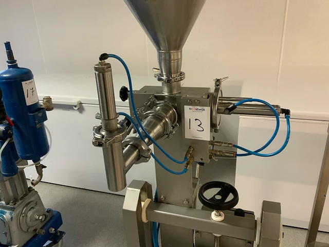Rvs pneumatische vulmachine - afbeelding 4 van  23