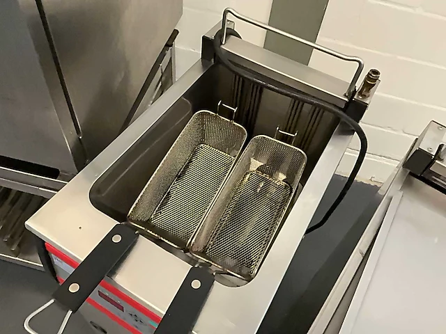 Rvs rational combisteamer, friteuse, au bain marie (4x) - afbeelding 2 van  16