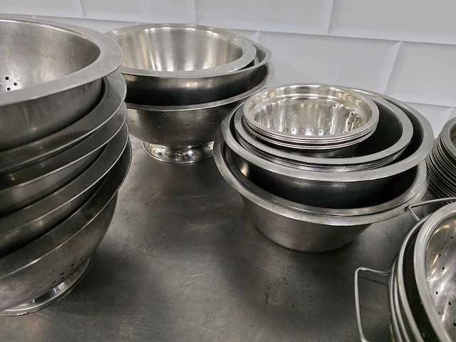 Rvs schalen en rvs vergiet (40x) - afbeelding 4 van  5