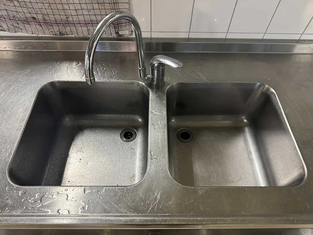 Rvs spoel- en werktafel - afbeelding 3 van  5