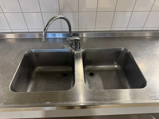 Rvs spoel- en werktafel - afbeelding 3 van  5