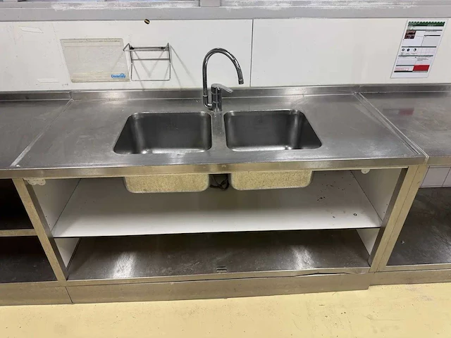 Rvs spoel- en werktafel - afbeelding 2 van  5