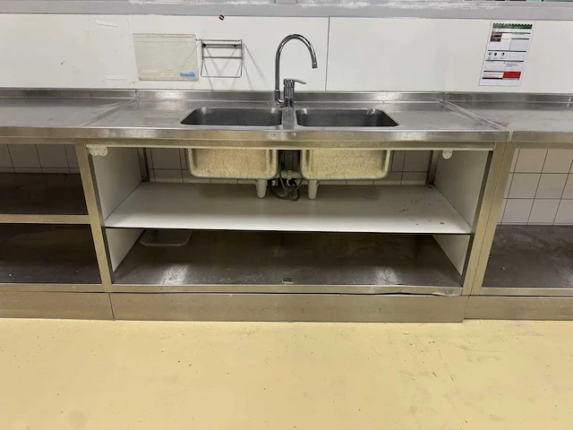 Rvs spoel- en werktafel - afbeelding 4 van  5