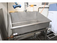 Rvs spoelbak met sproeikop, mengkraan en rvs onderstel - afbeelding 3 van  4