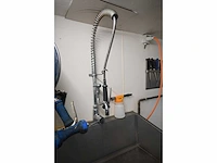 Rvs spoelbak met sproeikop, mengkraan en rvs onderstel - afbeelding 4 van  4