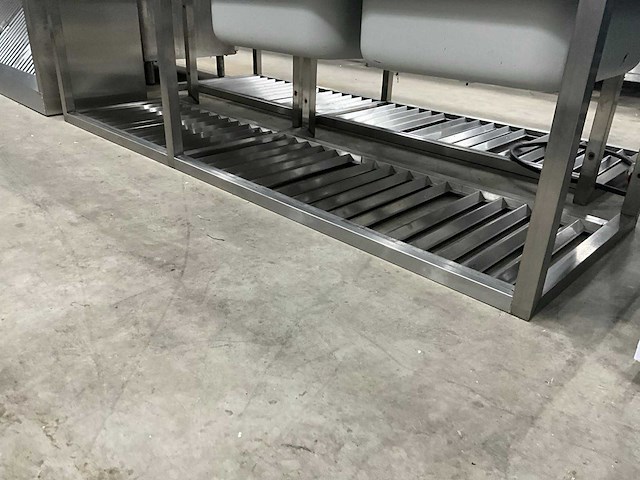 Rvs spoeltafel - afbeelding 8 van  9