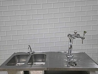 Rvs tapblad inclusief dubbele spoelbak en 2 x heineken tapkraan - afbeelding 1 van  6