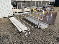 Rvs trap met bordes - afbeelding 3 van  6