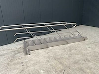 Rvs trap met leuning - afbeelding 2 van  3