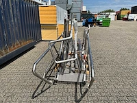 Rvs trap - afbeelding 4 van  6