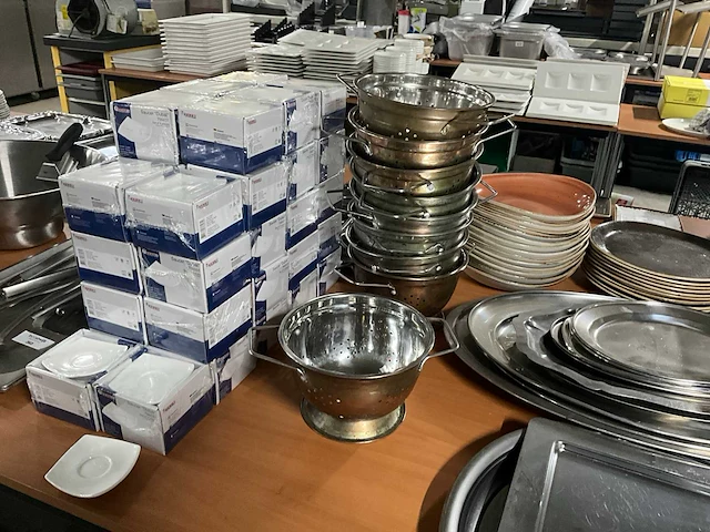 Rvs vergieten (9x) - afbeelding 1 van  4