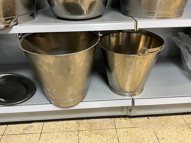 Rvs vergieten en emmers (7x) - afbeelding 6 van  7