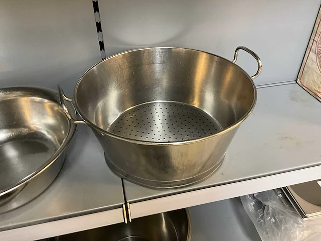 Rvs vergieten en emmers (9x) - afbeelding 5 van  7