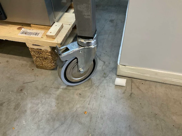 Rvs verrijdbare werktafel - afbeelding 2 van  2