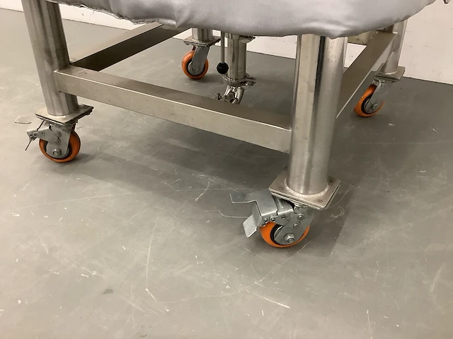Rvs verwarmde mengtrommel - afbeelding 15 van  35
