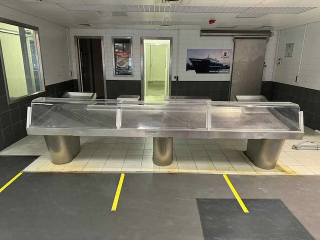 Rvs vis verkoopvitrine - afbeelding 2 van  9