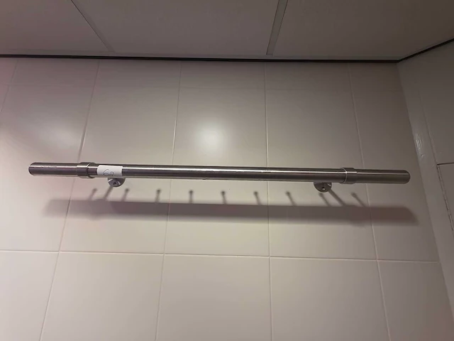 Rvs vleeshaak wandbuis - afbeelding 1 van  3