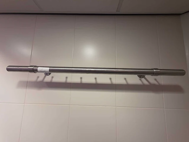 Rvs vleeshaak wandbuis - afbeelding 3 van  3