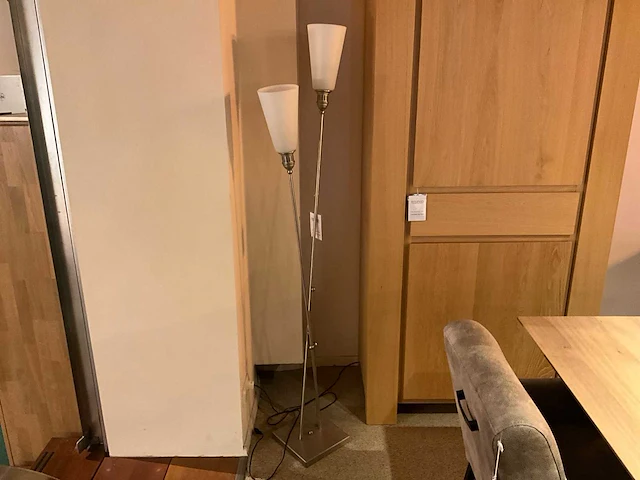 Rvs vloerlamp - afbeelding 1 van  3