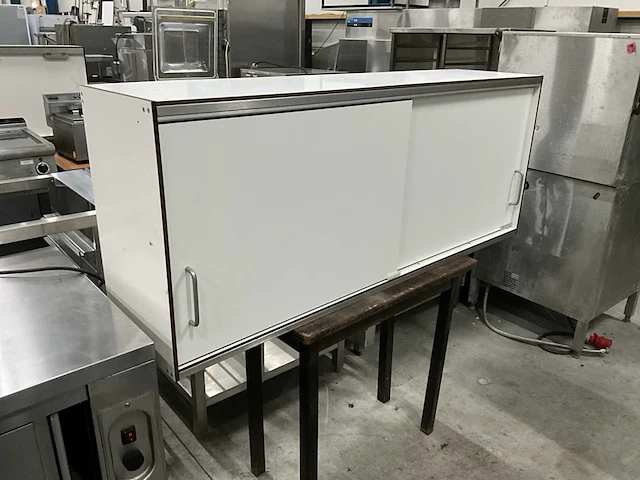 Rvs wandkast - afbeelding 1 van  5