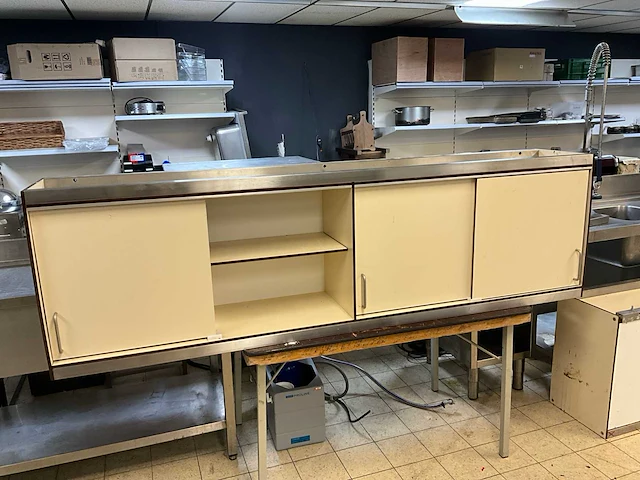 Rvs wandkast - afbeelding 1 van  6