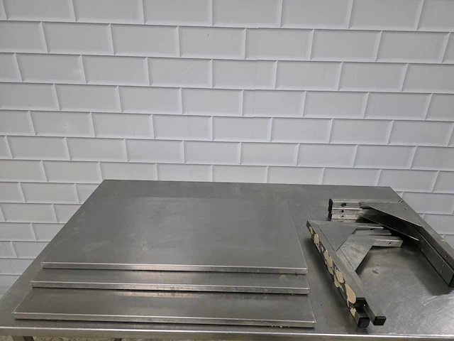 Rvs wandschap inclusief steunen (3x) - afbeelding 1 van  3