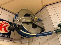 Rvs waterslanghaspel met muurbeugel - afbeelding 3 van  4