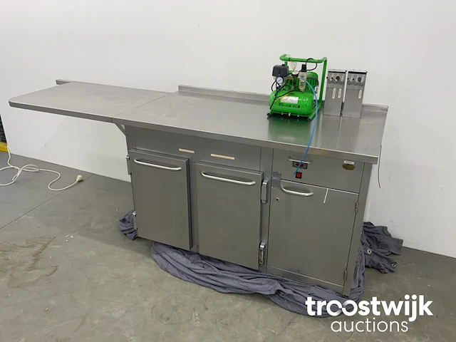 Rvs werkbank met sauspomp - afbeelding 6 van  13