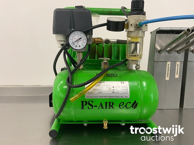 Rvs werkbank met sauspomp - afbeelding 8 van  13