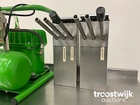 Rvs werkbank met sauspomp - afbeelding 9 van  13