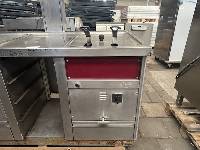 Rvs werktafel met 2x dubbele frituur rubbens - afbeelding 4 van  6