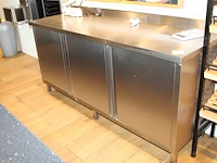 Rvs werktafel met drie onderkasten. afmeting 190 x 60 x 90 cm. - afbeelding 1 van  2