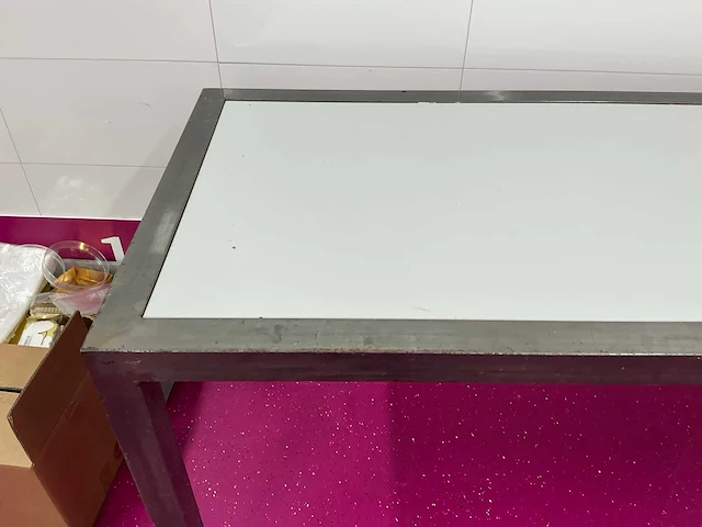 Rvs werktafel met hout blad - afbeelding 2 van  4