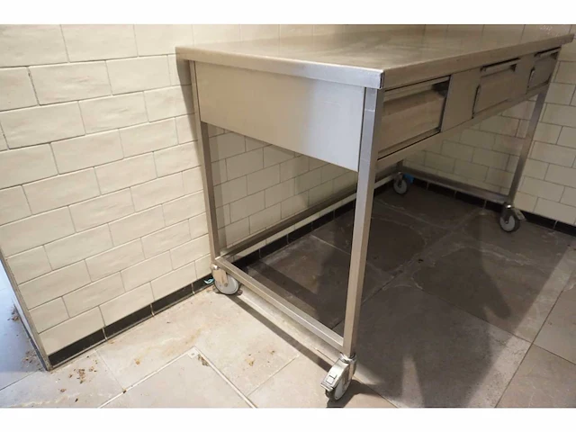 Rvs werktafel met lades - afbeelding 3 van  5