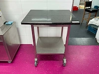 Rvs werktafel met natuursteen blad - afbeelding 1 van  4