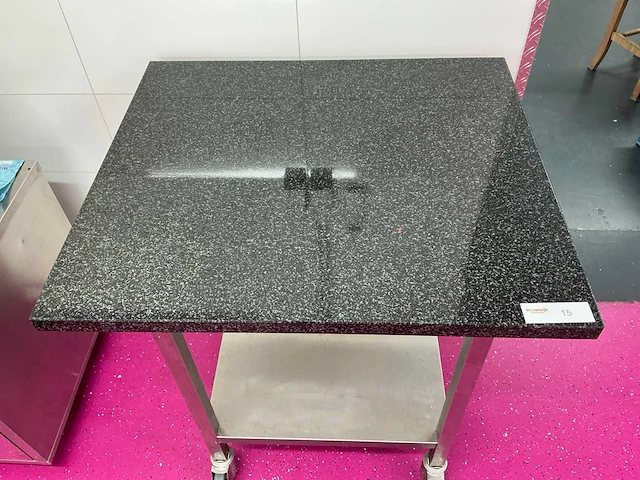 Rvs werktafel met natuursteen blad - afbeelding 2 van  4