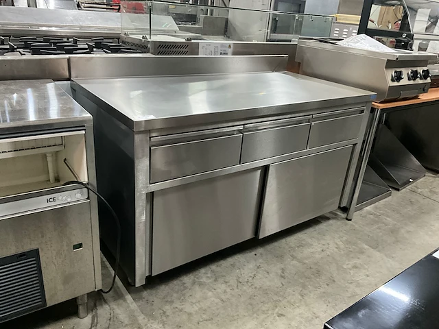 Rvs werktafel met onderkast - afbeelding 1 van  6