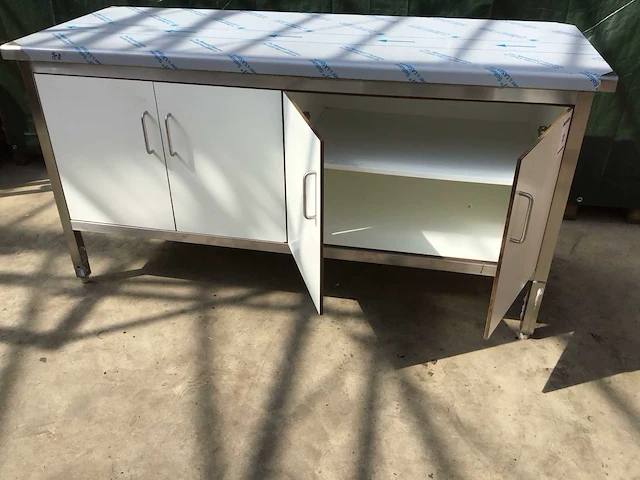 Rvs werktafel met trespa kasten - afbeelding 6 van  6